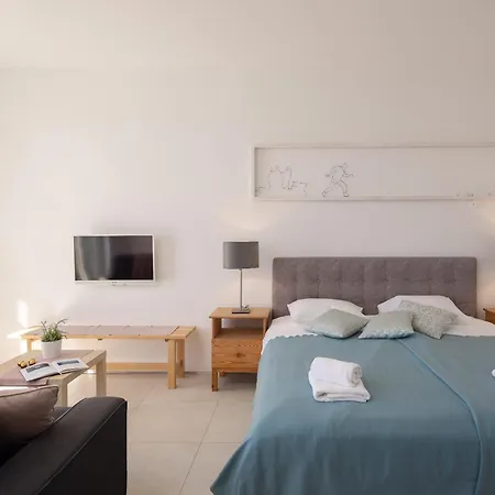 شقة Jolara With Heated Pool ميميتسا
